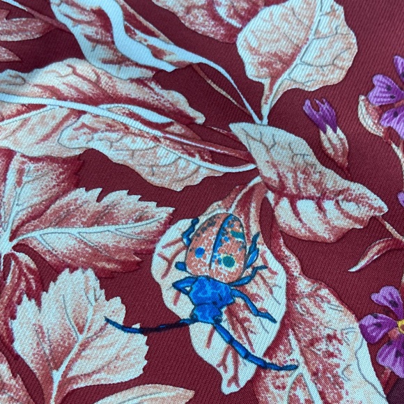 Hermes La Prairie silk Carre 90 cm botanical and insect print - Picture 7 of 10